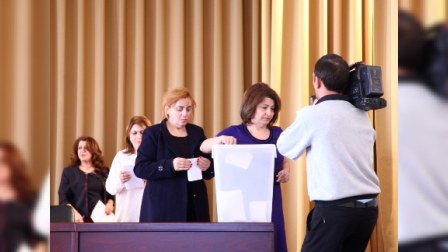 QHT Şurasında qadınların seçkisi keçirildi