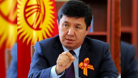 Baş nazir hökuməti tənqid etməyi qadağan etdi