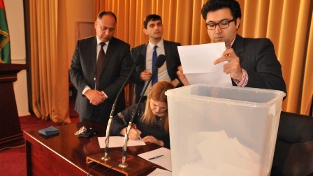  QHT Şurası üzvlüyünə keçirilən seçkilərin nəticəsi açıqlanıb - Foto 