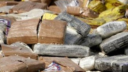   Gömrükçülər 450 kiloqram narkotik aşkarlayıb 