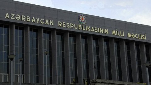 Bu gün Milli Məclis 4 məsələyə baxacaq