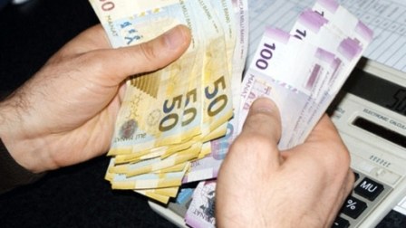 Azərbaycanda ən yüksək orta aylıq əmək haqqını onlar alıb - 2774 manat 