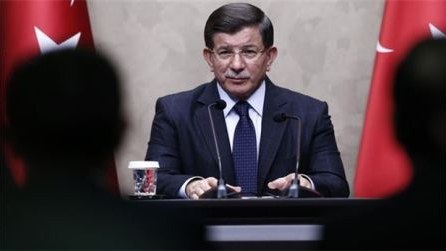 Əhməd Davudoğlu terrorla əlaqədar təhlükəsizlik iclası çağırdı