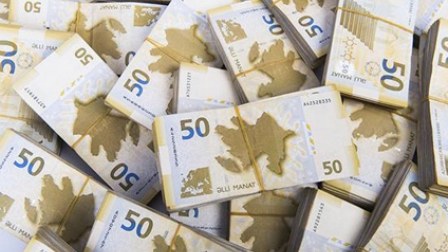 Paytaxtda manat qıtlığı yaşanır 