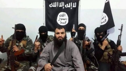 İŞİD-ə qoşulmaqda şübhəli bilinən intihar etdi