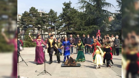 Belqradda Novruz şənliyi - FOTOLAR