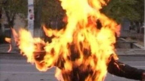 Azərbaycanda özünü yandıran sürücü ilə bağlı AÇIQLAMA