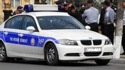 Bakıda polisi maşınla vurub qaçdı və...