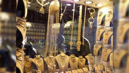 "Moskva" univermağından 300 minlik qızıl-zinət OĞURLANDI