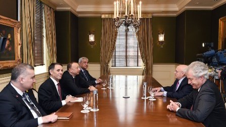  İlham Əliyev ABŞ-ın bir sıra ictimai xadimləri ilə görüşüb– Fotolar 