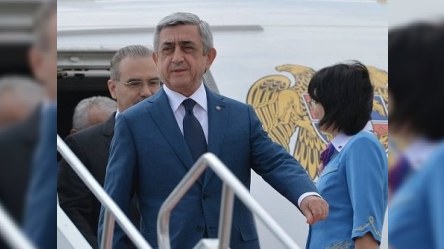 Sarksiyan Qarabağdakı döyüş barədə təyyarədə məlumatlandırıldı