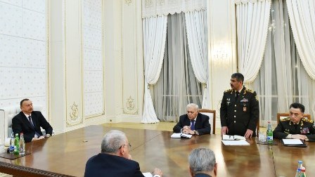 Zakir Həsənov prezidentə məruzə etdi:"100-ə yaxın düşmən məhv edilib və bir neçə yüzü yaralanıb"