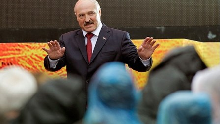 Lukaşenko pensiya yaşını artırdı – 3 il