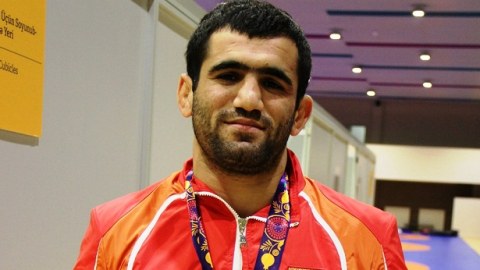 Erməniyə qalib gələn güləşçimiz olimpiadaya vəsiqə qazandı - VİDEO