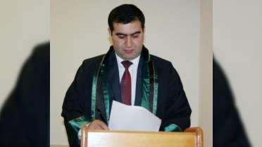 Ziya Məmmədovun sabiq müşaviri qohumunu tutdurub