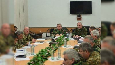 Sarkisyan Qarabağda müşavirə keçirdi