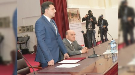 Rektor: “Erməni təcavüzünü bütün dünyaya çatdırmalıyıq”
