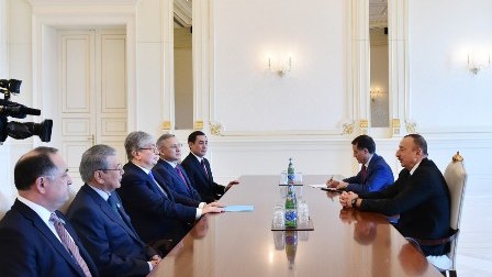 Prezident Qazaxıstan parlamenti Senatının sədri ilə görüşdü