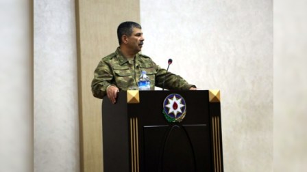  Nazir cəbhədə zabitlərə göstəriş verdi 