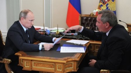 Putin Roqozinə töhmət verdi 