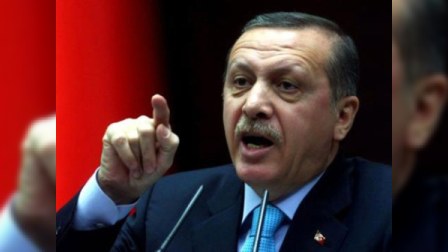 "Ermənistan odla oynayır"