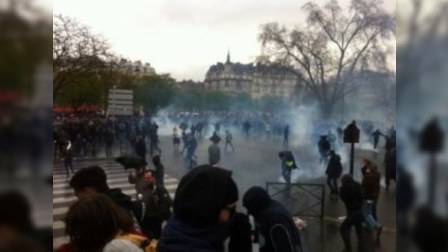 Parisdə etiraz: 78 polis yaralandı, 214 aksiyaçı saxlanıldı