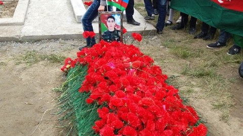 Azərbaycanda şəhid məzarları fərqləndiriləcək  