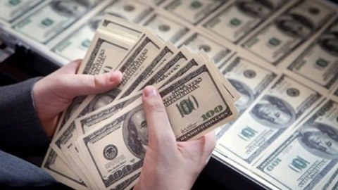 10 min dollaradək kredit borcu olanlarla bağlı rəsmi qərar G&Ouml;ZLƏNİLİR