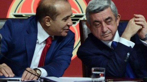 Ermənistanda 3 nazir müavini işdən qovuldu