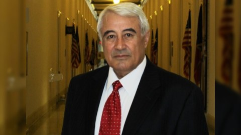 Rəsul Quliyev Əli İnsanovu həm təriflədi, həm də &ldquo;vurdu&rdquo;
