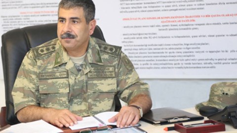 Zakir Həsənov Ordu komandanlığı ilə m&uuml;şavirə ke&ccedil;irdi