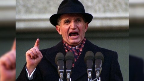 Keçmiş prezidenti güllələdən general öldü