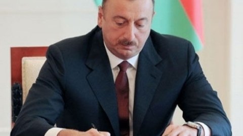 Bakalavr, magistr və doktorantlara hərbi xidmətdən&nbsp;m&ouml;hlət h&uuml;ququ verildi - FƏRMAN