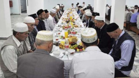 Dini Komitədən sərt A&Ccedil;IQLAMA: &ldquo;Cəmiyyət mollapulu altında &ldquo;əzilir&rdquo;&rdquo;
