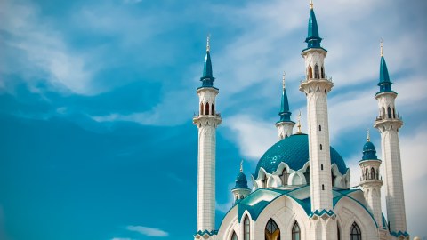 Hollandiyada məscidə basqın etdilər