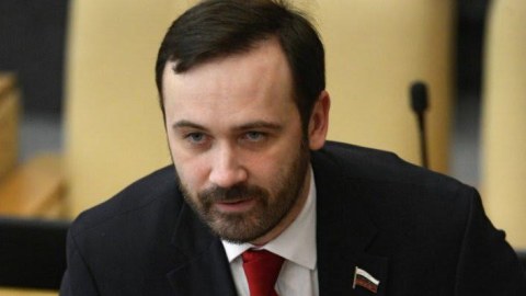 Dumanın ke&ccedil;miş deputatı Ukraynada yaşayacaq