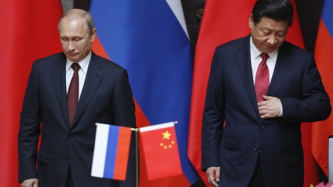 Putinin Çin səfəri – Moskva Qərbdən Şərqə DÖNÜR