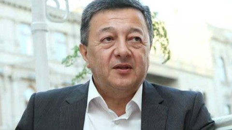 El&ccedil;in Şıxlı &ldquo;Ayna&rdquo;nı bərpa etdi