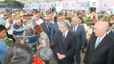 Əli Əhmədov Zakir Fərəcovla yarmarkaya getdi - FOTO