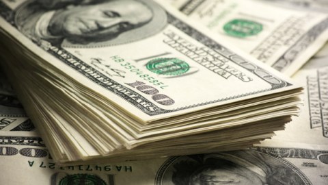 Dollar və manatın bugünkü MƏZƏNNƏSİ