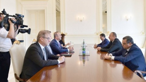 İlham Əliyev M&ouml;vlud &Ccedil;avuşoğlunu qəbul edib  