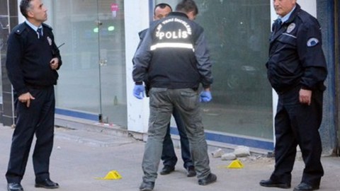 T&uuml;rkiyədə polis məntəqəsinə silahlı h&uuml;cum