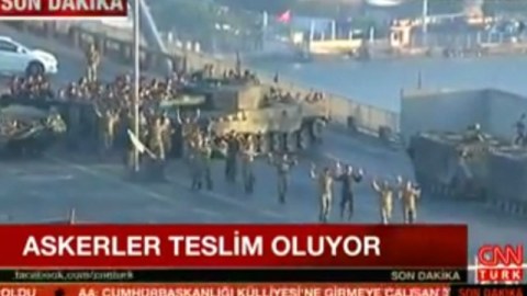 Türkiyədə dövlət çevrilişi etmək istəyənlər belə təslim oldu - VİDEO