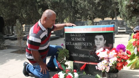 Aprel d&ouml;y&uuml;şlərinin sonuncu ŞƏHİDİ - FOTOLAR  