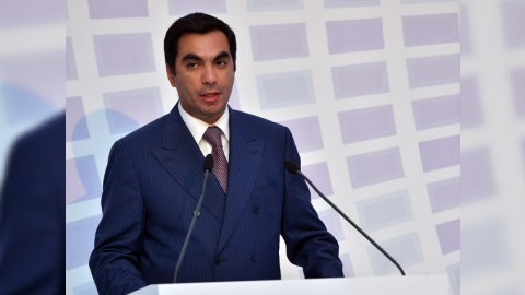 Rektor:“Ali məktəb dini cərəyanlara qoşula bilməz”