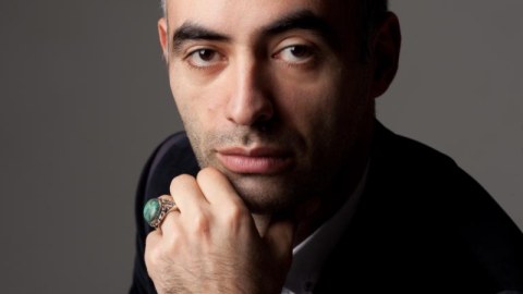 Tanınmış azərbaycanlı ekstrasens &ldquo;Facebook&rdquo; və &ldquo;Odnaklassniki&rdquo;ni məhkəməyə verdi