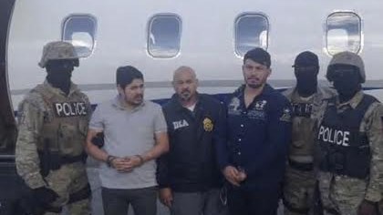 Prezidentin qohumları ABŞ-a narkotik aparanda tutuldular