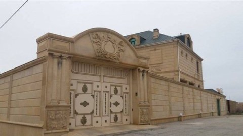 Dənizkənarı hasarlar, villalar S&Ouml;K&Uuml;LƏCƏK