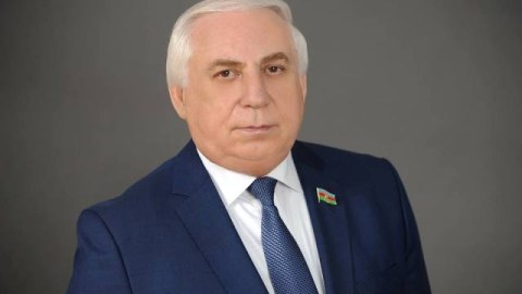&ldquo;H&ouml;kumətin bəzi səlahiyyətləri vitse-prezidentlərə verilə bilər&rdquo; - Referendum Aktı layihəsinə ŞƏRH