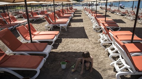 Türkiyəyə gedən rus turistlərin sayı 87% AZALIB